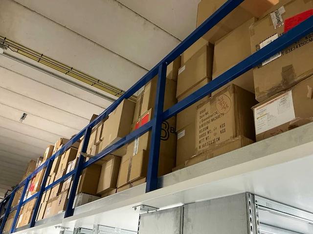 Volledig metalen magazijn/opbergrekken opstelling bito - afbeelding 49 van  54