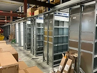 Volledig metalen magazijn/opbergrekken opstelling bito