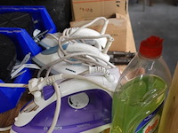 Volledig rek met inhoud - afbeelding 5 van  14