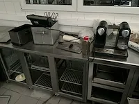 Volledig resterende inhoud van keukenruimte - afbeelding 17 van  29