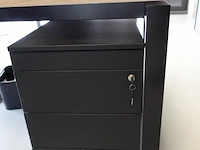 Volledige bureauopstelling - afbeelding 3 van  6