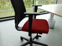 Volledige bureauopstelling - afbeelding 17 van  20