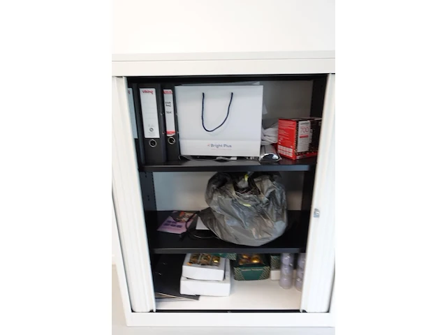 Volledige bureauopstelling - afbeelding 8 van  26