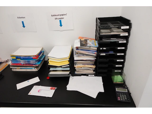 Volledige bureauopstelling - afbeelding 10 van  26