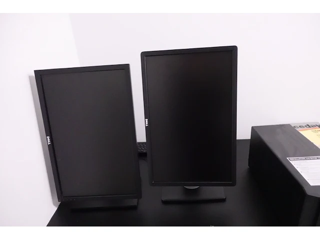 Volledige bureauopstelling - afbeelding 16 van  26