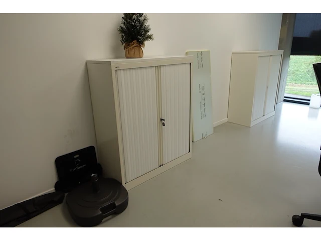 Volledige bureauopstelling - afbeelding 12 van  26