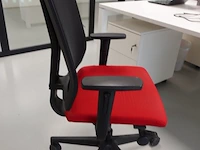 Volledige bureauopstelling - afbeelding 3 van  9