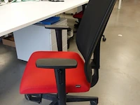 Volledige bureauopstelling - afbeelding 4 van  6