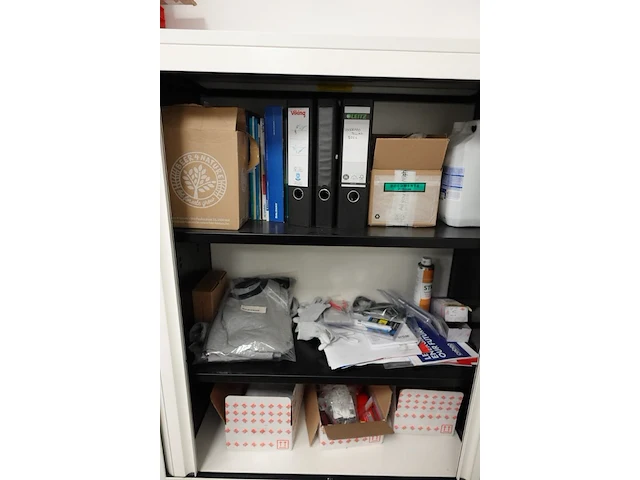 Volledige bureauopstelling - afbeelding 2 van  10