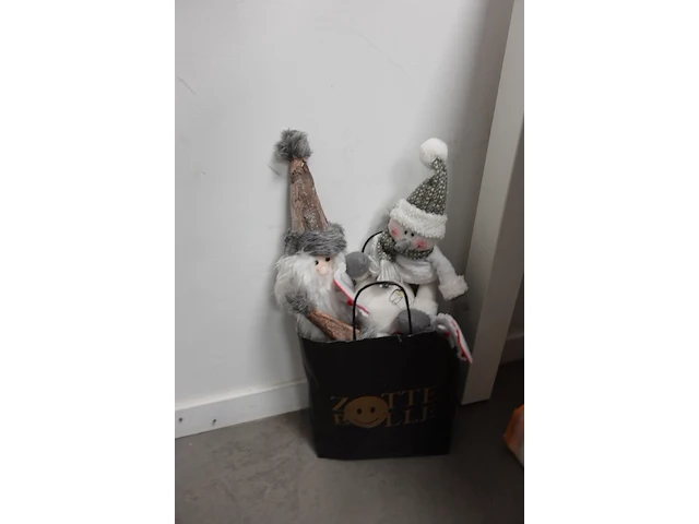 Volledige bureauopstelling - afbeelding 8 van  10