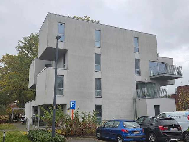 Volledige inboedel appartement malle - afbeelding 1 van  11