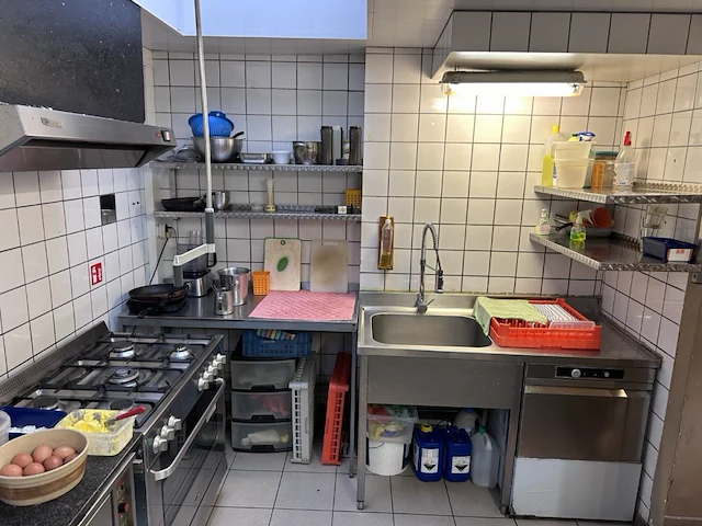 Volledige inboedel brasserie mattina - afbeelding 2 van  30