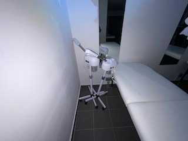 Volledige inboedel schoonheidssalon - afbeelding 6 van  77