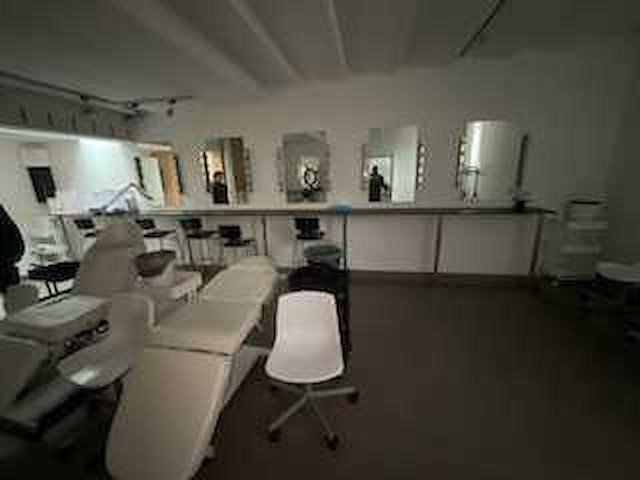 Volledige inboedel schoonheidssalon - afbeelding 38 van  77
