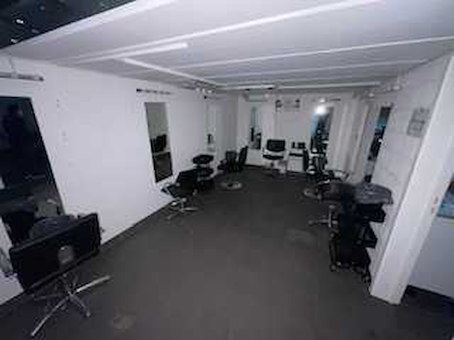 Volledige inboedel schoonheidssalon - afbeelding 34 van  77