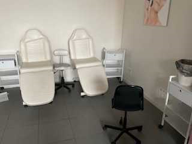 Volledige inboedel schoonheidssalon - afbeelding 63 van  77