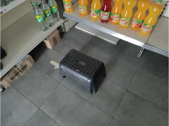 Volledige inboedel winkel - afbeelding 12 van  148