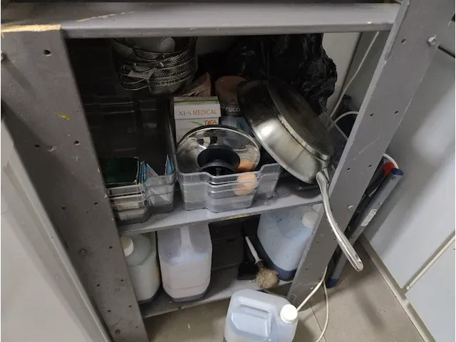 Volledige inboedel winkel - afbeelding 38 van  148