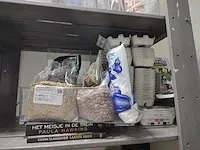 Volledige inboedel winkel - afbeelding 42 van  148