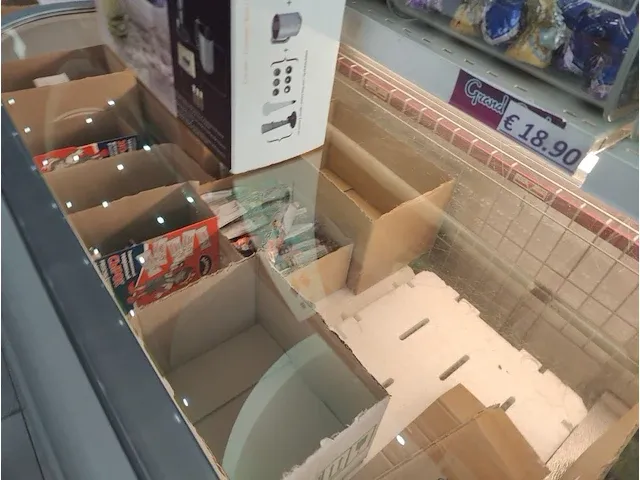 Volledige inboedel winkel - afbeelding 58 van  148