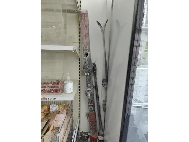 Volledige inboedel winkel - afbeelding 64 van  148