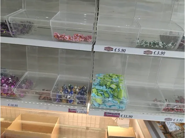 Volledige inboedel winkel - afbeelding 68 van  148