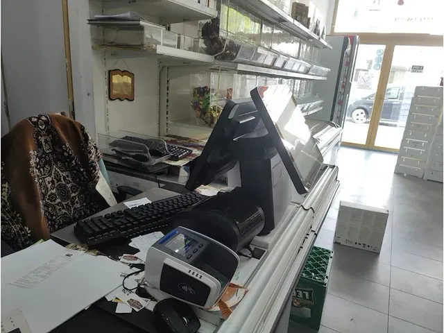 Volledige inboedel winkel - afbeelding 76 van  148