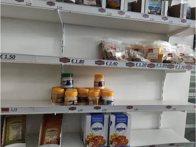 Volledige inboedel winkel - afbeelding 107 van  148