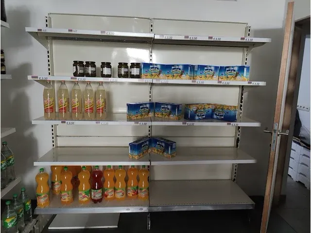 Volledige inboedel winkel - afbeelding 109 van  148