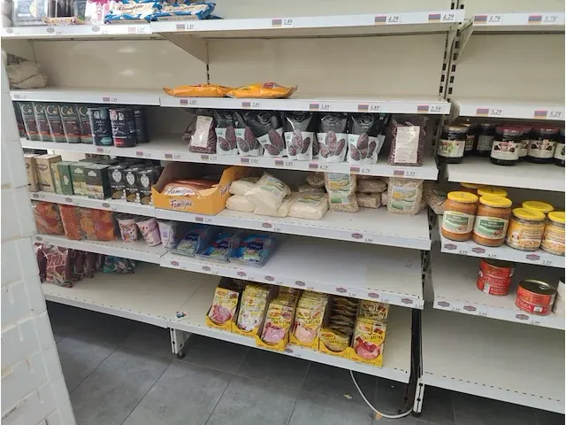Volledige inboedel winkel - afbeelding 144 van  148