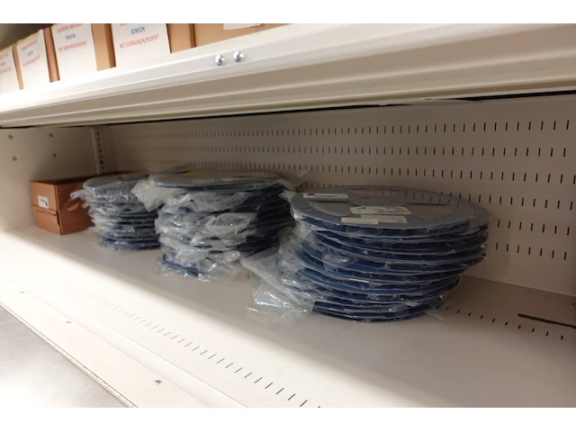 Volledige inhoud automatisch magazijn - afbeelding 2 van  99