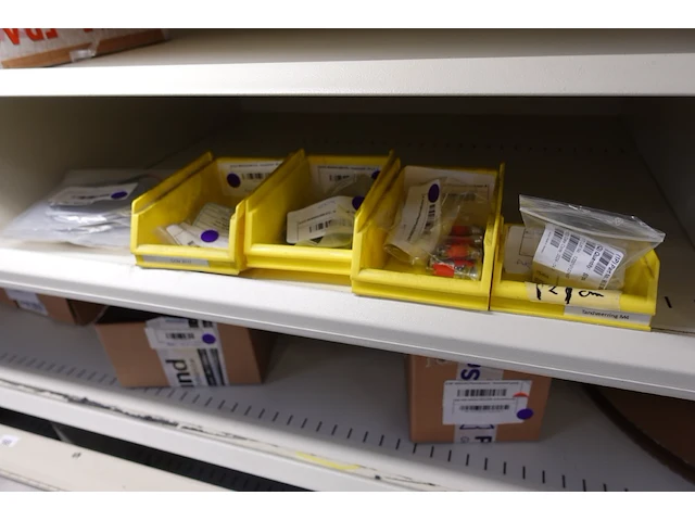 Volledige inhoud automatisch magazijn - afbeelding 70 van  99