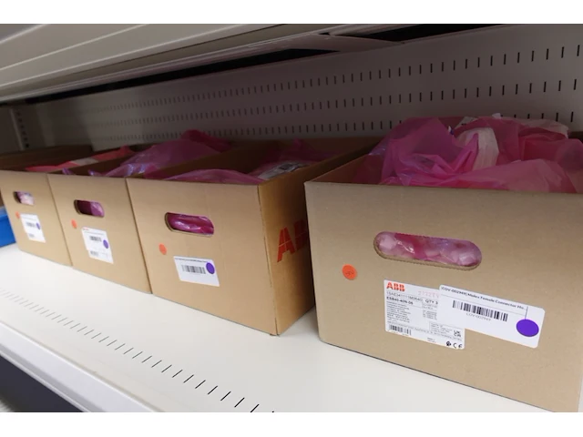 Volledige inhoud automatisch magazijn - afbeelding 97 van  99