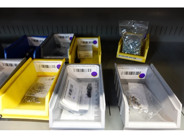 Volledige inhoud automatisch magazijn - afbeelding 8 van  123