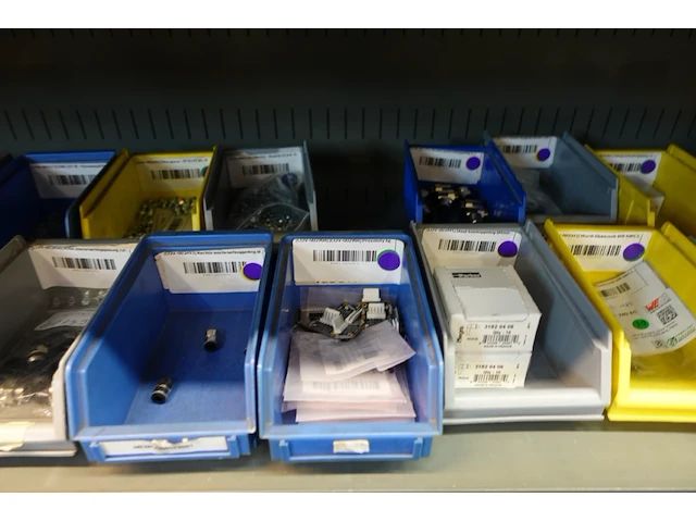 Volledige inhoud automatisch magazijn - afbeelding 9 van  123