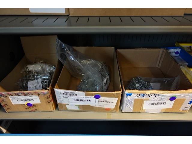 Volledige inhoud automatisch magazijn - afbeelding 12 van  123