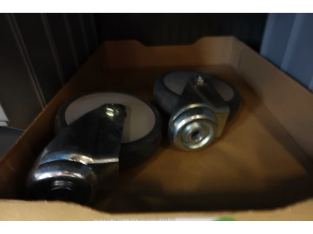 Volledige inhoud automatisch magazijn - afbeelding 17 van  123