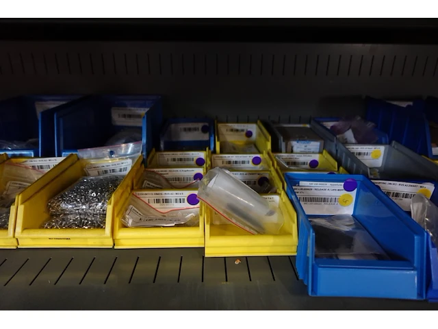 Volledige inhoud automatisch magazijn - afbeelding 42 van  123