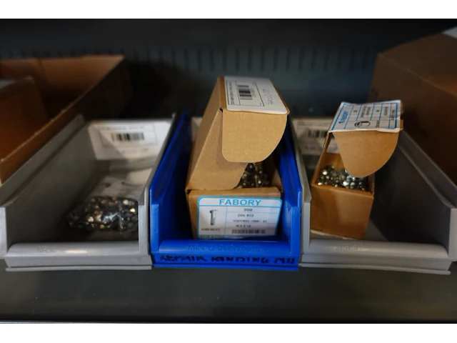 Volledige inhoud automatisch magazijn - afbeelding 36 van  123