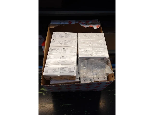 Volledige inhoud automatisch magazijn - afbeelding 20 van  119