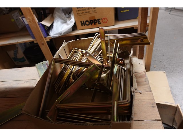 Volledige inhoud berging - afbeelding 2 van  27