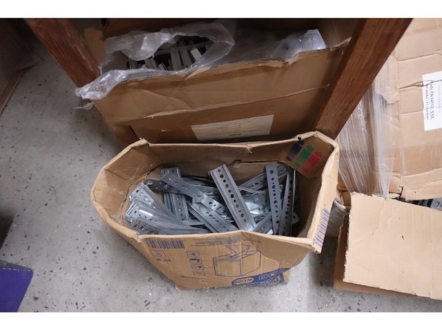 Volledige inhoud berging - afbeelding 4 van  27