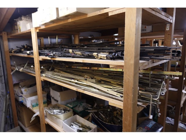 Volledige inhoud berging - afbeelding 5 van  27