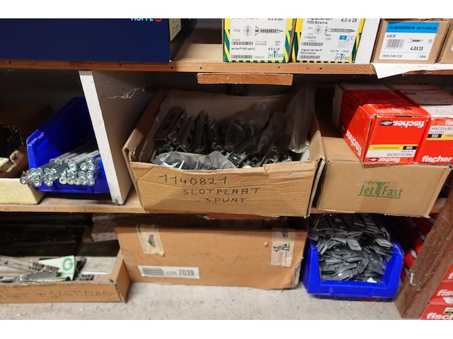 Volledige inhoud berging - afbeelding 4 van  34