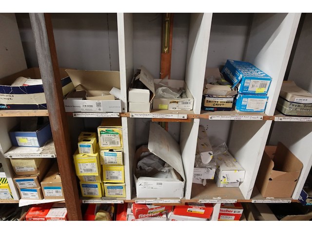 Volledige inhoud berging - afbeelding 6 van  34