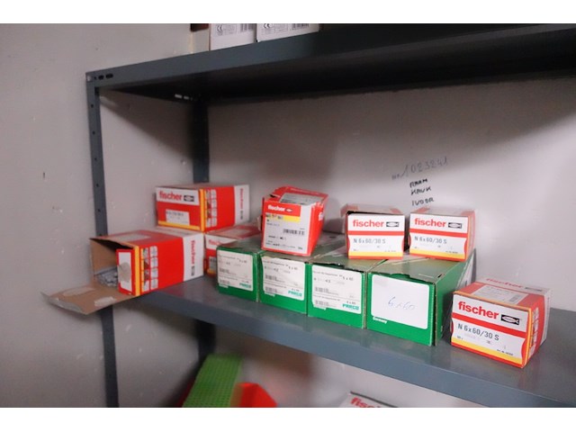 Volledige inhoud berging - afbeelding 10 van  34