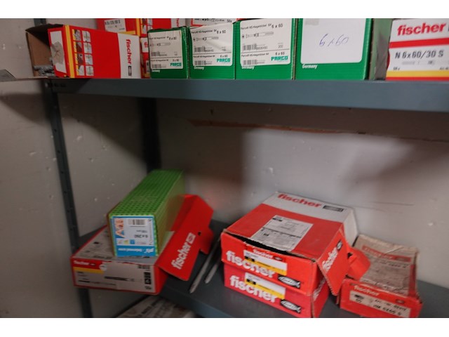 Volledige inhoud berging - afbeelding 11 van  34