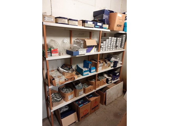 Volledige inhoud berging - afbeelding 15 van  34