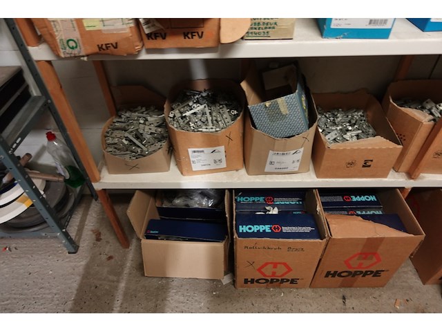 Volledige inhoud berging - afbeelding 16 van  34