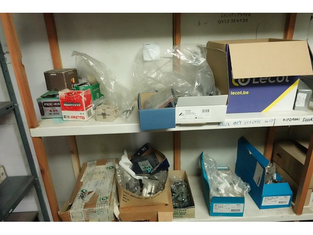 Volledige inhoud berging - afbeelding 17 van  34